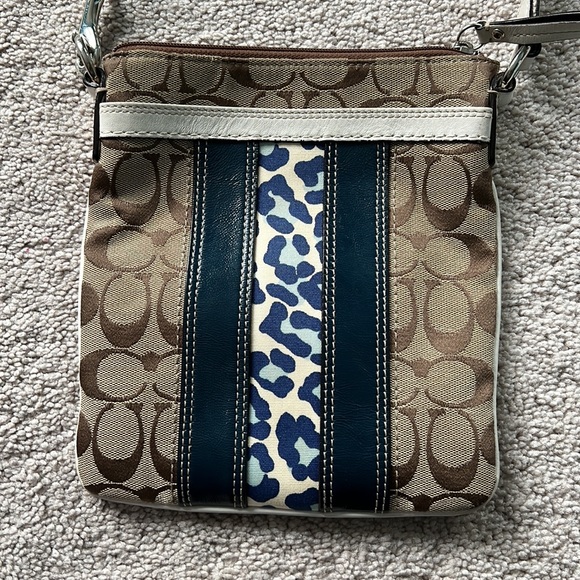 Coach Purse - Picture 3 of 3